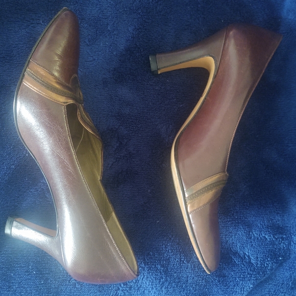 7 1/2 leather brown & copper Shoes - Picture 5 of 14